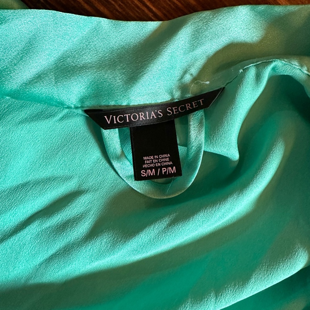 Victoria Secret Satin Robe S/M - Picture 3 of 7